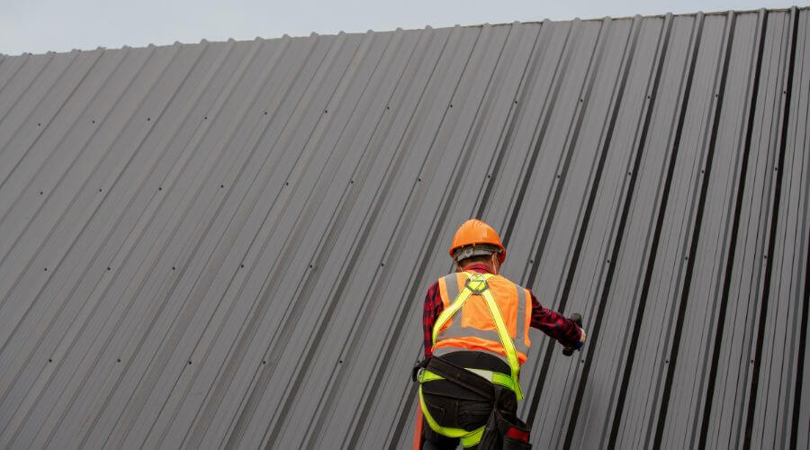 Professional metal roof installation services in Jacksonville, IL